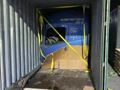 Cabins loaded in containers for Cyprus